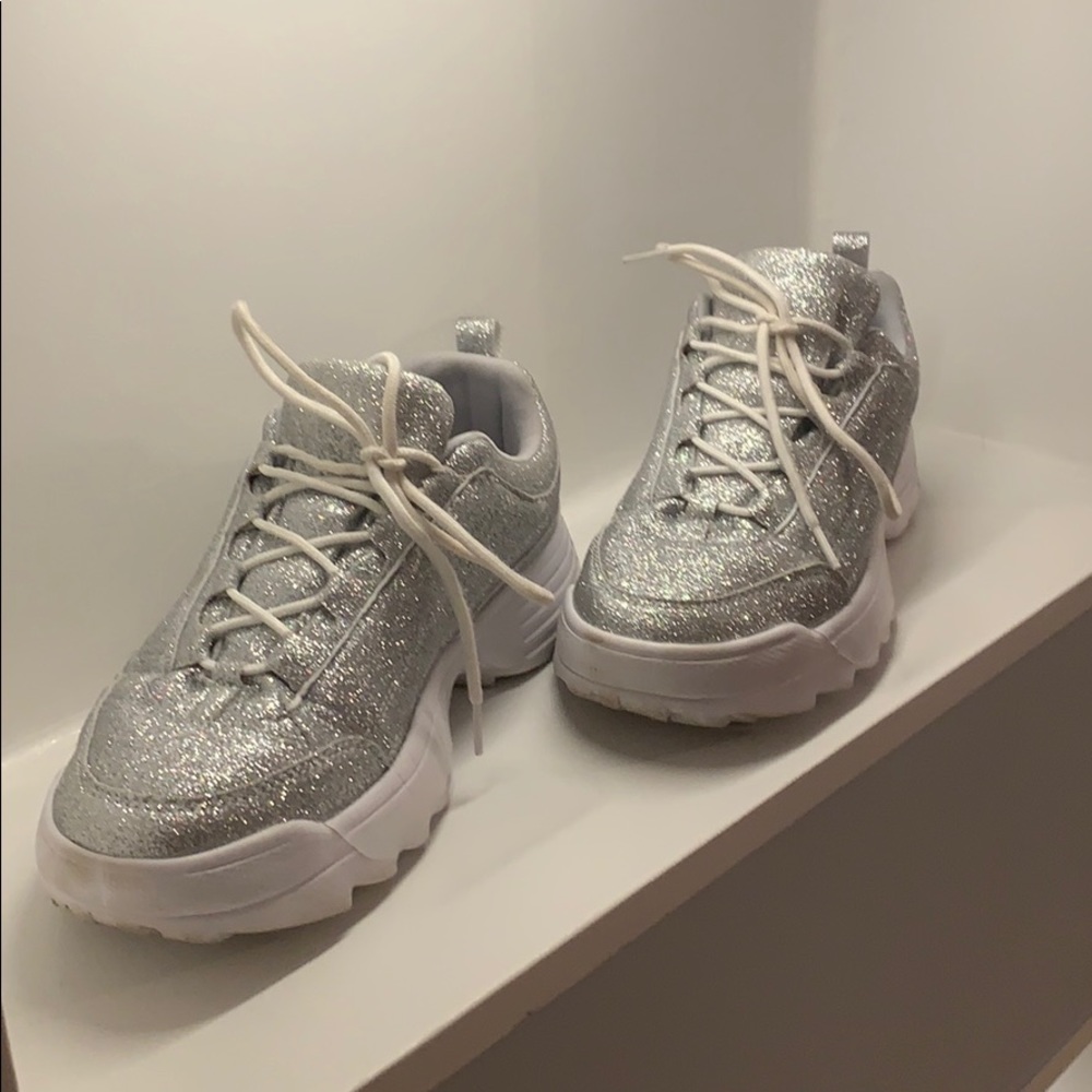 Steve Madden Glitter sneakers perfect condition